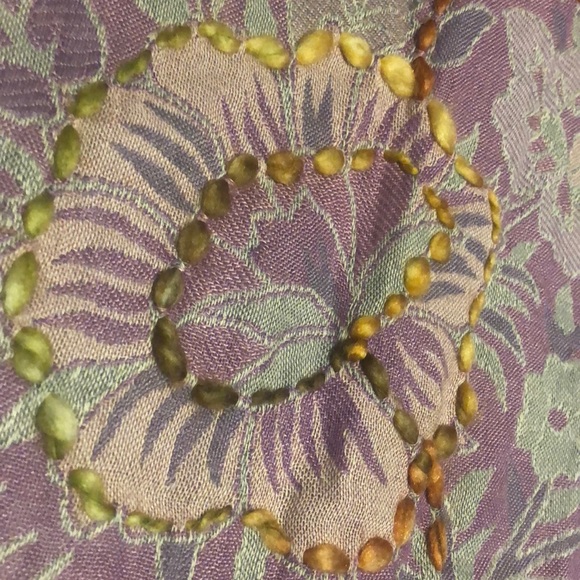 Embroidered Pashmina - Picture 6 of 7